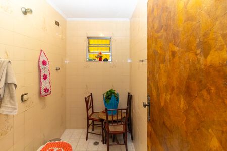 Casa à venda com 184m², 3 quartos e 2 vagas Casa à venda com 184m², 3 quartos e 2 vagasBanheiro 2