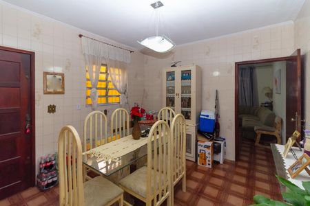 Casa à venda com 184m², 3 quartos e 2 vagas Casa à venda com 184m², 3 quartos e 2 vagasSala de Jantar