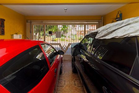 Casa à venda com 184m², 3 quartos e 2 vagas Casa à venda com 184m², 3 quartos e 2 vagasGaragem