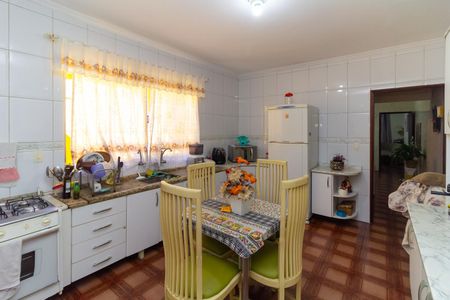 Casa à venda com 184m², 3 quartos e 2 vagas Casa à venda com 184m², 3 quartos e 2 vagasCozinha