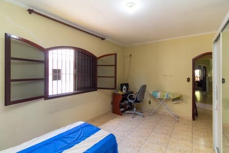 Casa à venda com 184m², 3 quartos e 2 vagas Casa à venda com 184m², 3 quartos e 2 vagasQuarto 2