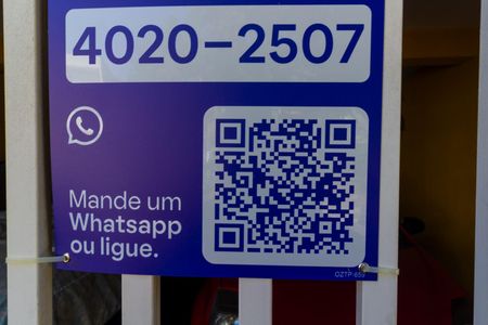 Casa à venda com 184m², 3 quartos e 2 vagas Casa à venda com 184m², 3 quartos e 2 vagasPlaca