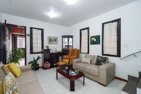 Casa para alugar com 120m², 2 quartos e 1 vagaSala