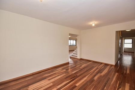 Apartamento para alugar com 636m², 4 quartos e 3 vagasSala de Jantar