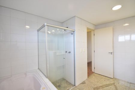 Apartamento para alugar com 636m², 4 quartos e 3 vagasBanheiro Suíte 4