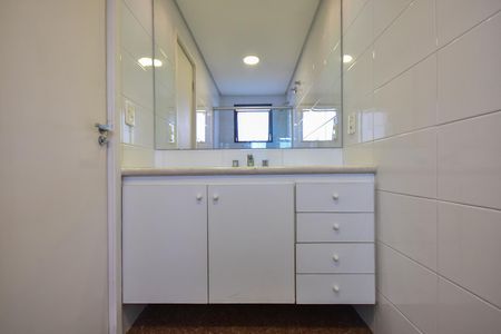 Apartamento para alugar com 636m², 4 quartos e 3 vagasBanheiro da Suíte 3