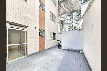 Apartamento à venda com 134m², 3 quartos e 2 vagas Apartamento à venda com 134m², 3 quartos e 2 vagasÁrea de Serviço