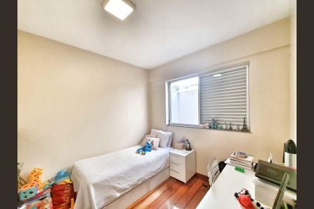 Apartamento à venda com 134m², 3 quartos e 2 vagas Apartamento à venda com 134m², 3 quartos e 2 vagasQuarto