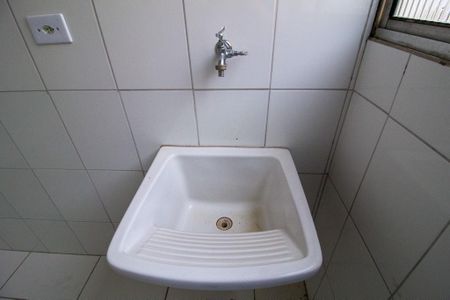 Apartamento para alugar com 70m², 2 quartos e 1 vagaÁrea de Serviço