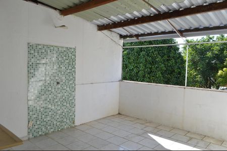 Casa de condomínio à venda com 120m², 3 quartos e 1 vagaTerraço