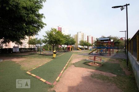 Apartamento à venda com 76m², 2 quartos e 1 vaga Apartamento à venda com 76m², 2 quartos e 1 vagaÁrea comum - Playground