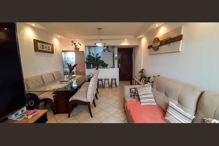 Apartamento à venda com 76m², 2 quartos e 1 vaga Apartamento à venda com 76m², 2 quartos e 1 vagaSala