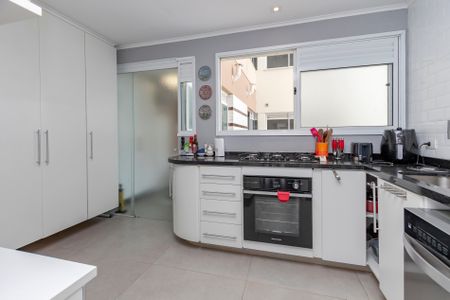 Apartamento à venda com 82m², 2 quartos e 2 vagas Apartamento à venda com 82m², 2 quartos e 2 vagasCozinha