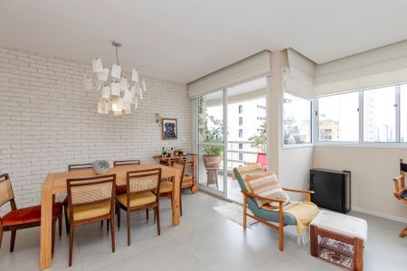 Apartamento à venda com 82m², 2 quartos e 2 vagas Apartamento à venda com 82m², 2 quartos e 2 vagasSala