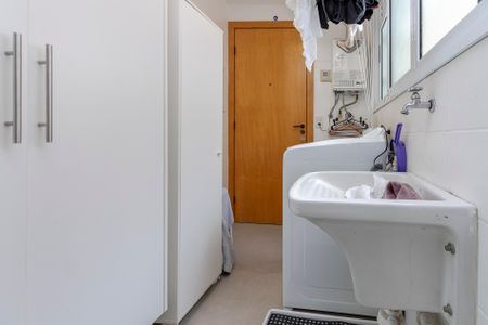 Apartamento à venda com 82m², 2 quartos e 2 vagas Apartamento à venda com 82m², 2 quartos e 2 vagasÁrea de Serviço