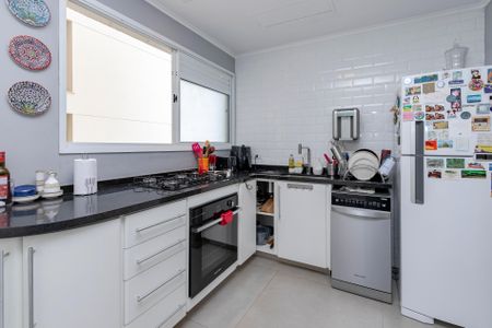 Apartamento à venda com 82m², 2 quartos e 2 vagas Apartamento à venda com 82m², 2 quartos e 2 vagasCozinha