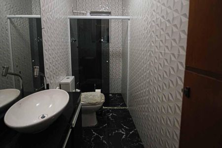 Casa à venda com 400m², 8 quartos e 2 vagasBanheiro da Suite 1