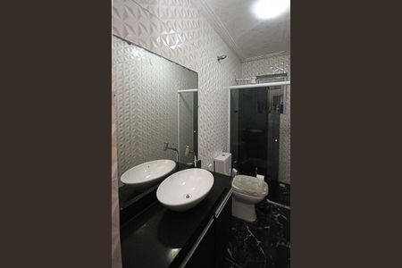 Casa à venda com 400m², 8 quartos e 2 vagasBanheiro da Suite 1