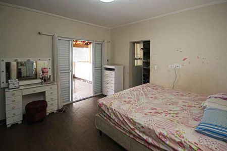 Casa à venda com 400m², 8 quartos e 2 vagasSuíte 1