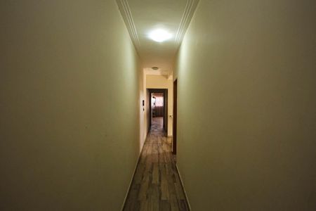 Casa à venda com 400m², 8 quartos e 2 vagasCorredor