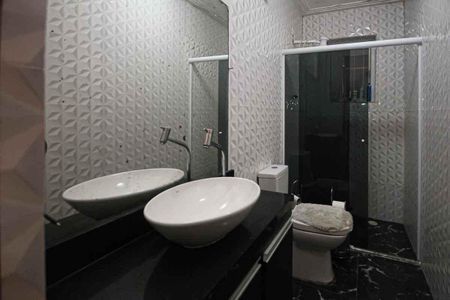 Casa à venda com 400m², 8 quartos e 2 vagasBanheiro da Suite 1