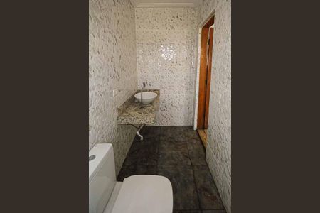 Casa à venda com 400m², 8 quartos e 2 vagas  Área comum Banheiro do Salão