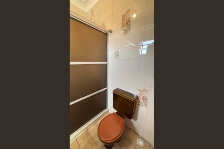 Casa à venda com 200m², 3 quartos e 2 vagas Casa à venda com 200m², 3 quartos e 2 vagasBanheiro da Suíte