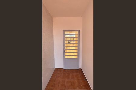 Casa à venda com 200m², 3 quartos e 2 vagas Casa à venda com 200m², 3 quartos e 2 vagasQuintal