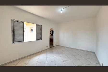 Casa à venda com 200m², 3 quartos e 2 vagas Casa à venda com 200m², 3 quartos e 2 vagasSuite