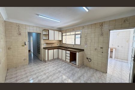 Casa à venda com 200m², 3 quartos e 2 vagas Casa à venda com 200m², 3 quartos e 2 vagasCozinha