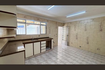 Casa à venda com 200m², 3 quartos e 2 vagas Casa à venda com 200m², 3 quartos e 2 vagasCozinha
