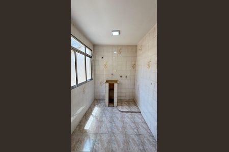 Casa à venda com 200m², 3 quartos e 2 vagas Casa à venda com 200m², 3 quartos e 2 vagasÁrea de Serviço