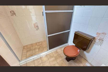 Casa à venda com 200m², 3 quartos e 2 vagas Casa à venda com 200m², 3 quartos e 2 vagasBanheiro da Suíte