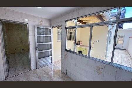 Casa à venda com 200m², 3 quartos e 2 vagas Casa à venda com 200m², 3 quartos e 2 vagasÁrea de Serviço