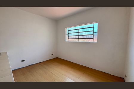 Casa à venda com 200m², 3 quartos e 2 vagas Casa à venda com 200m², 3 quartos e 2 vagasSala de Tv