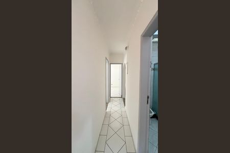 Casa à venda com 200m², 3 quartos e 2 vagas Casa à venda com 200m², 3 quartos e 2 vagasCorredor