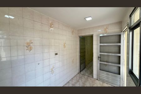 Casa à venda com 200m², 3 quartos e 2 vagas Casa à venda com 200m², 3 quartos e 2 vagasÁrea de Serviço