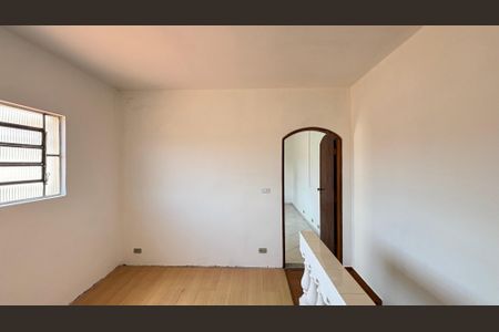 Casa à venda com 200m², 3 quartos e 2 vagas Casa à venda com 200m², 3 quartos e 2 vagasSala de Tv