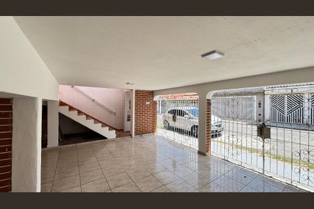 Casa à venda com 200m², 3 quartos e 2 vagas Casa à venda com 200m², 3 quartos e 2 vagasGaragem