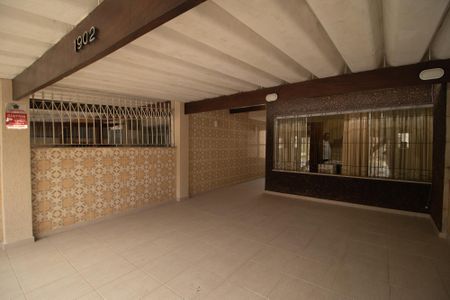 Casa à venda com 166m², 4 quartos e 2 vagas Casa à venda com 166m², 4 quartos e 2 vagasGaragem