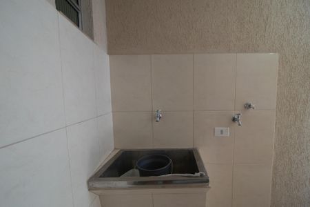 Casa à venda com 166m², 4 quartos e 2 vagas Casa à venda com 166m², 4 quartos e 2 vagasÁrea de Serviço