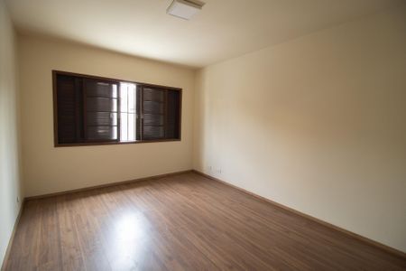 Casa à venda com 166m², 4 quartos e 2 vagas Casa à venda com 166m², 4 quartos e 2 vagasQuarto 3