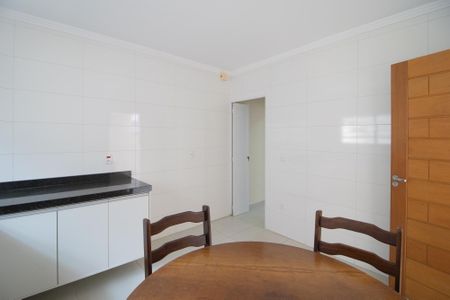 Casa à venda com 166m², 4 quartos e 2 vagas Casa à venda com 166m², 4 quartos e 2 vagasCozinha