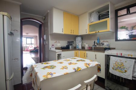 Apartamento à venda com 115m², 3 quartos e 2 vagasCozinha