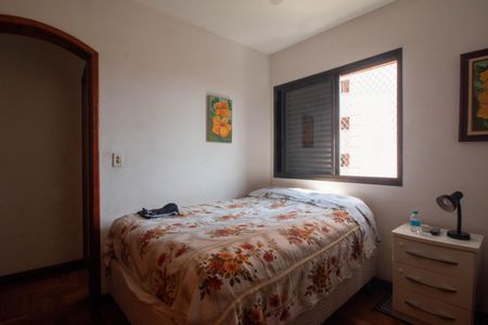 Apartamento à venda com 115m², 3 quartos e 2 vagasQuarto 2