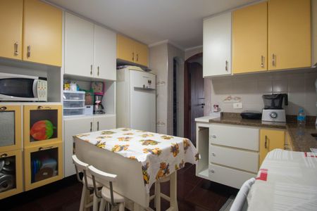 Apartamento à venda com 115m², 3 quartos e 2 vagasCozinha
