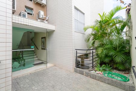 Apartamento à venda com 240m², 3 quartos e 2 vagasEntrada