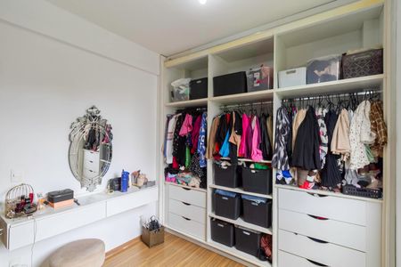 Apartamento à venda com 240m², 3 quartos e 2 vagasQuarto 1