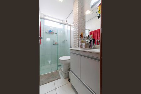 Apartamento à venda com 240m², 3 quartos e 2 vagasBanheiro da suíte