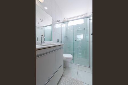 Apartamento à venda com 240m², 3 quartos e 2 vagasBanheiro social 1